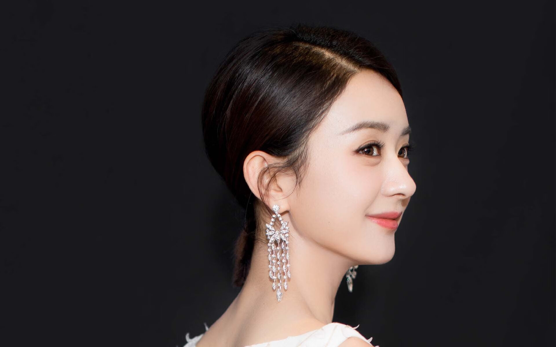 _篮球明星挑战慈善马拉松,公益传递正能量_,篮球运动员chamberlain