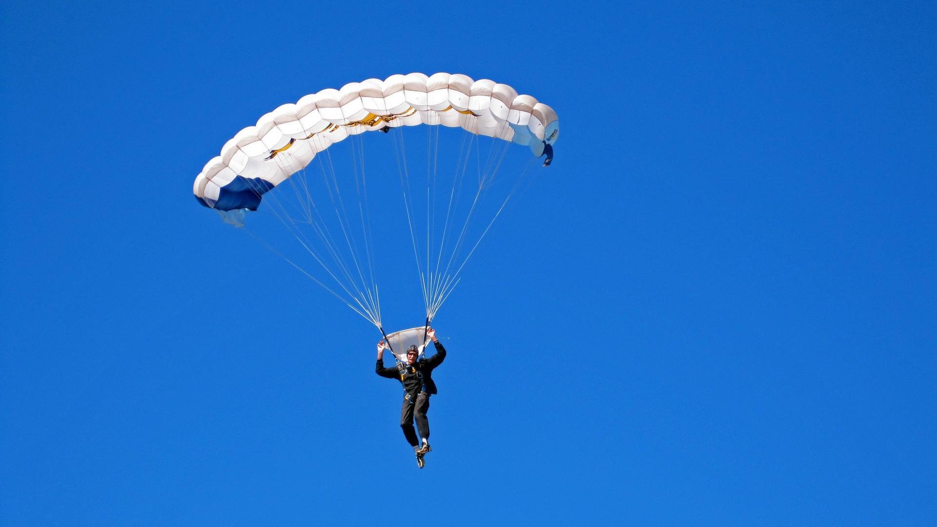 《电竞文化新发展：从游戏到城市文化的渗透》，电竞文化价值