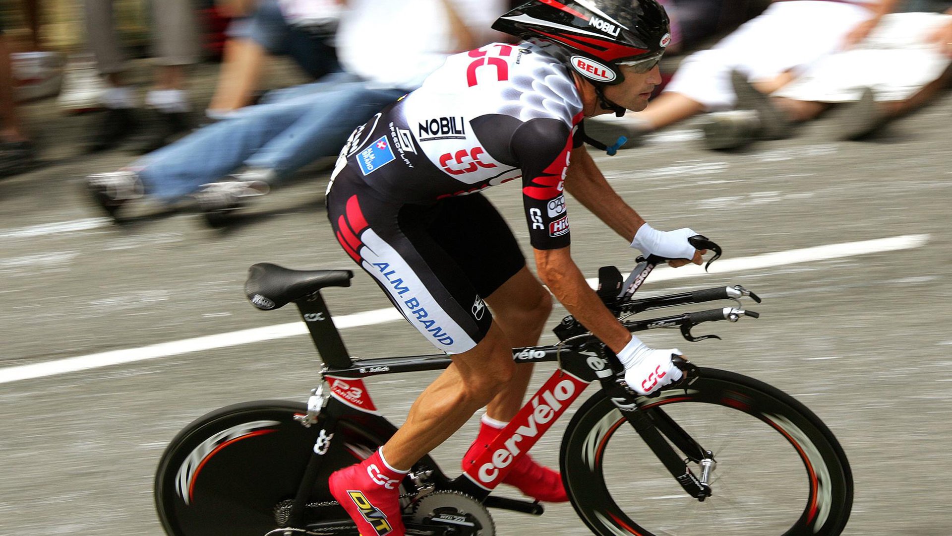 九游体育登录入口-莱谢恩·卡萨斯赛后分享备赛心得，萨拉·莱恩